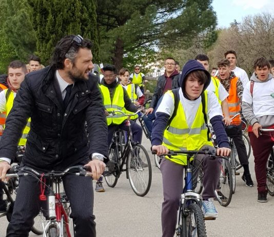 In tour per Prato con le biciclette riparate dagli studenti del Marconi