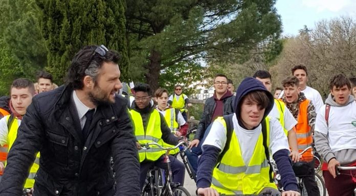 In tour per Prato con le biciclette riparate dagli studenti del Marconi