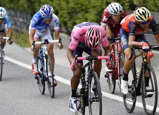 Fermento per il Giro d’Italia: la Carovana in piazza Mercatale