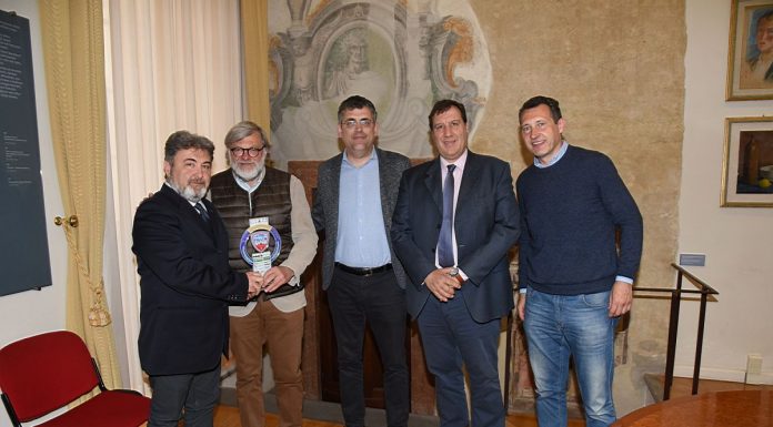 Tutti di corsa per le vie del centro: torna il trofeo della Questura