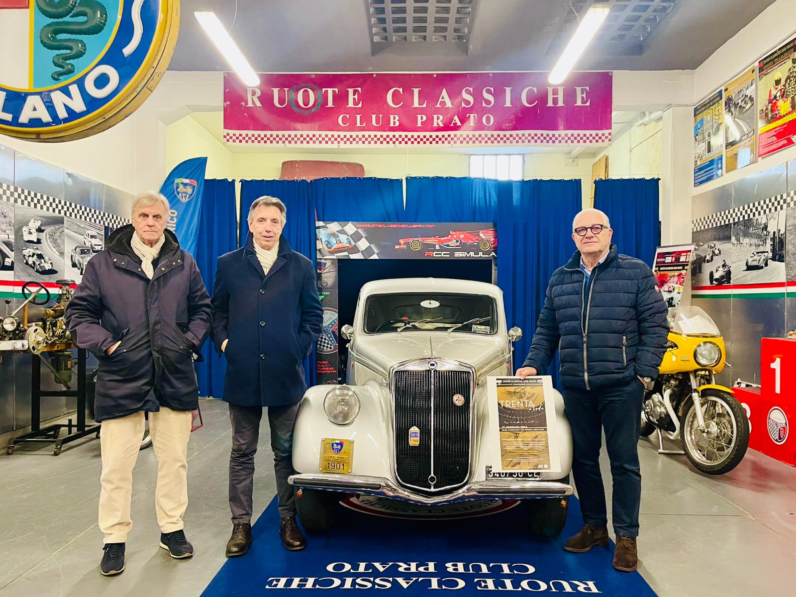 Parata auto storiche, ospiti illustri e un libro benefico: sabato Ruote Classiche Club Prato celebra trent’anni di attività