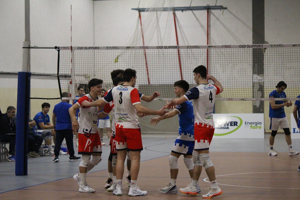 Prosegue la marcia della Kabel: al Keynes cade anche Cortona