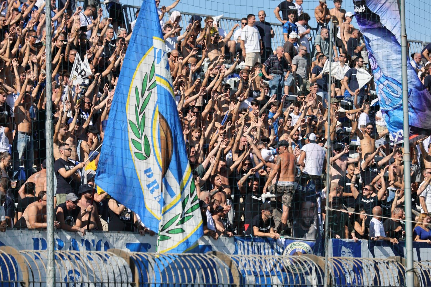 Capienza Lungobisenzio, la Curva Ferrovia: “Questo immobilismo è voluto da qualcuno? Pronti a scendere in piazza”