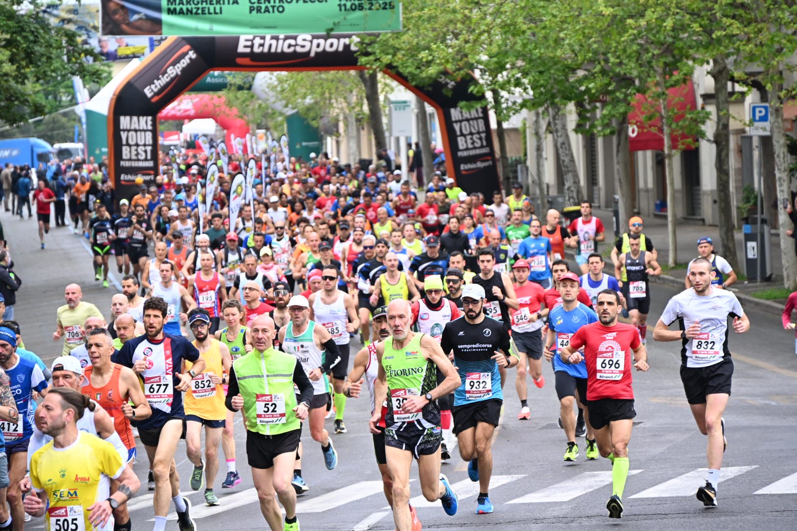 Prato Half Marathon, edizione da record: 1200 al via e una festa di sport e solidarietà