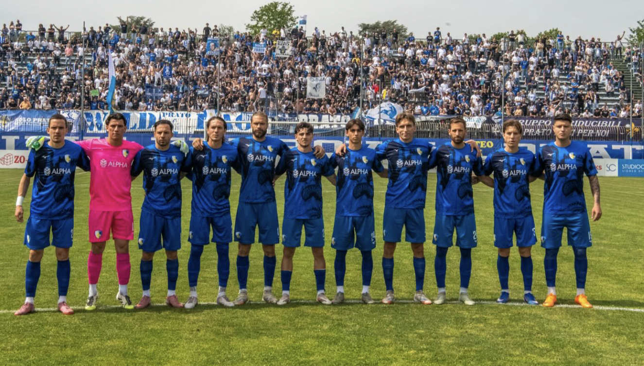 Prato in finale playoff con il Seravezza Pozzi. Siena rimontato e battuto 3-1