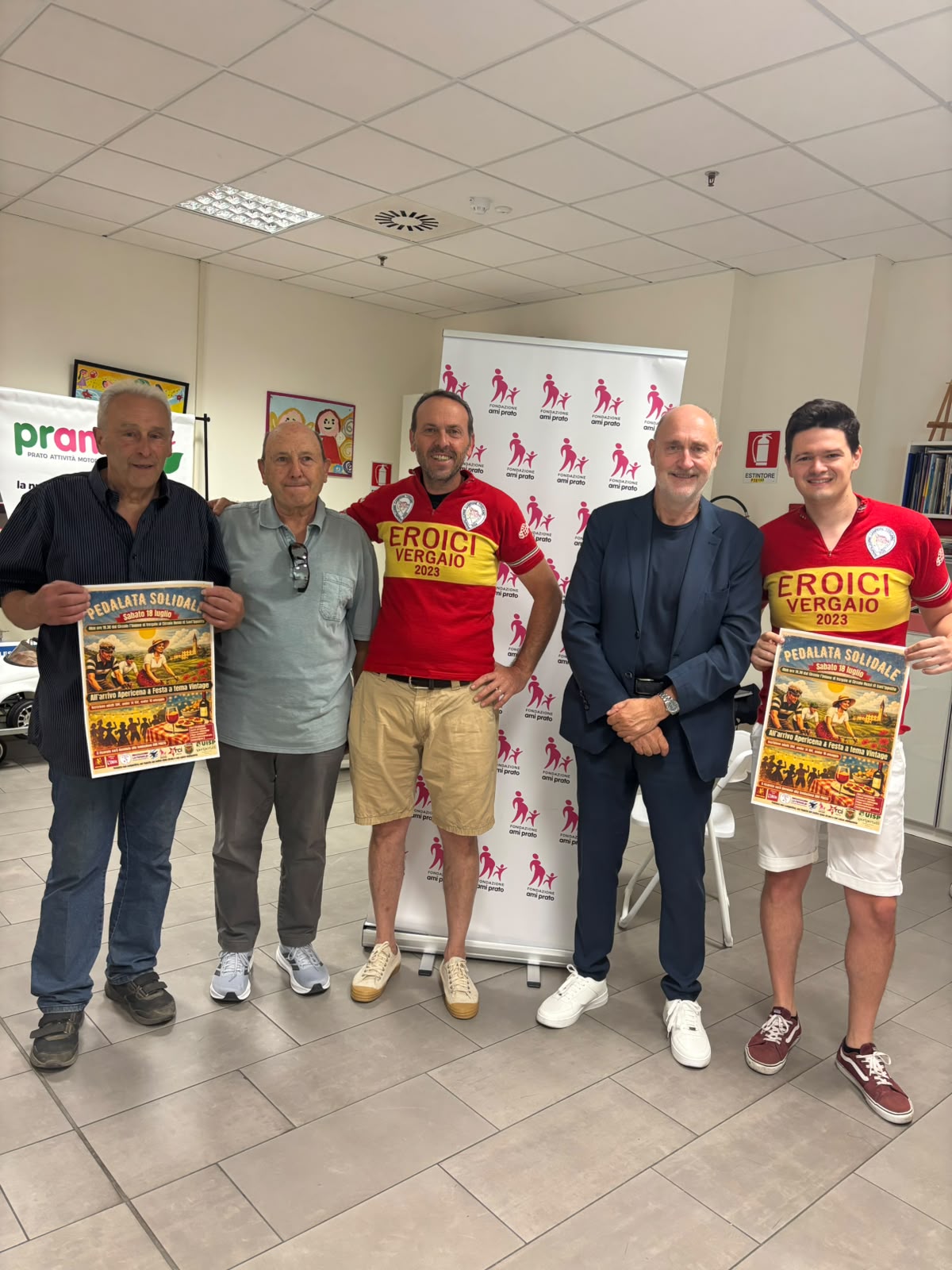 Pedalata solidale in stile vintage: sport, convivialità e solidarietà per sostenere Fondazione Ami
