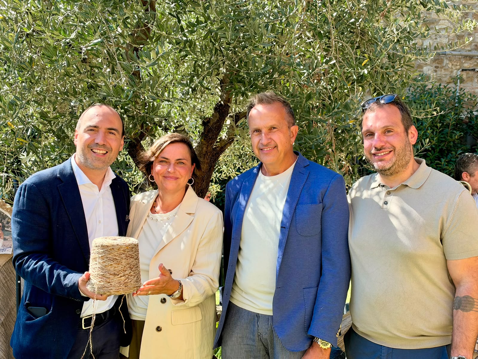 FIL-3 in Rocca’, l’esposizione della collezione convince i clienti. E adesso otto aziende rilanciano: a marzo arriva la fiera ‘Filand’