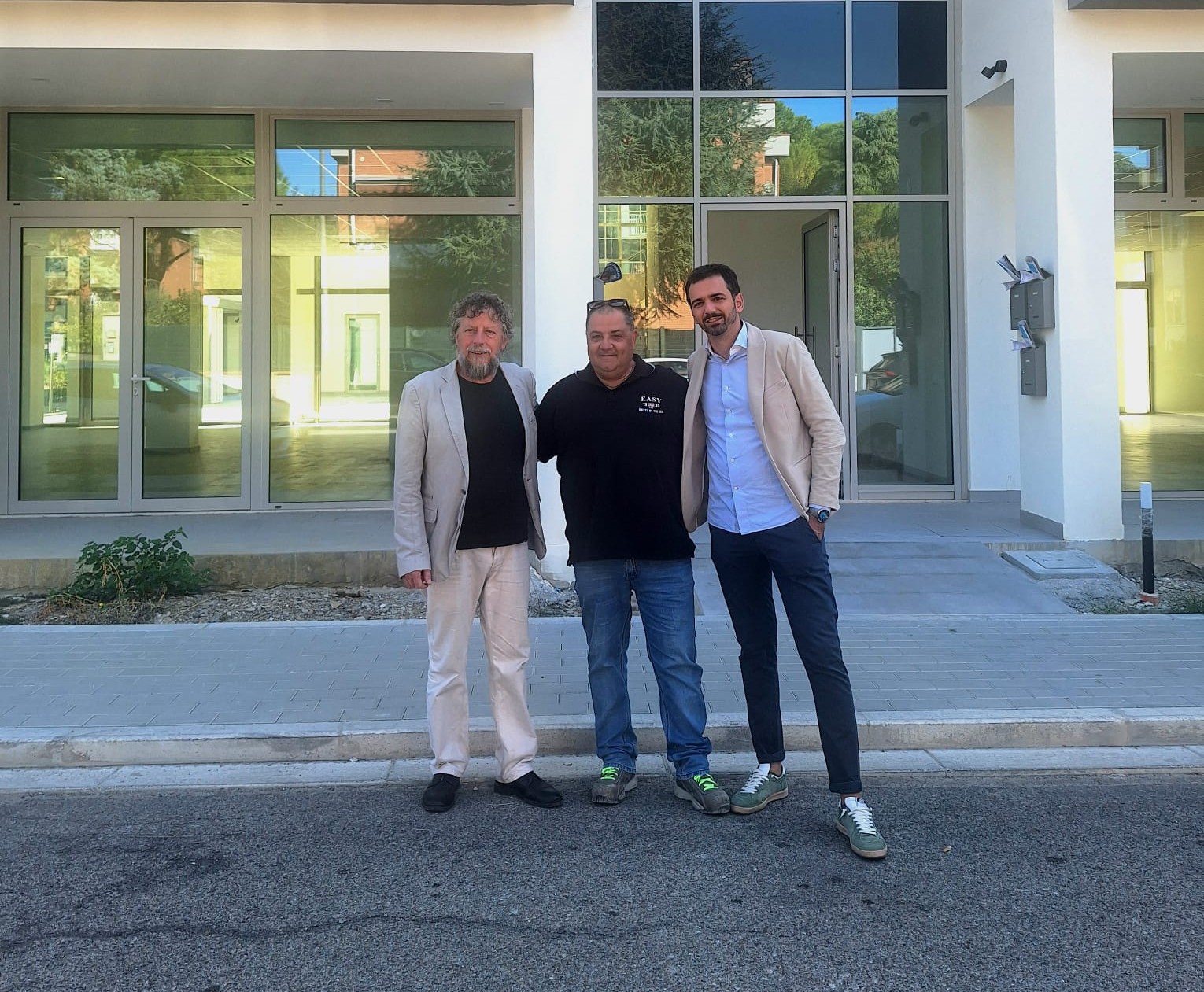 Consegnati al Comune di Calenzano sei appartamenti a canone calmierato. Realizzate anche pista ciclabile, rotonda e nuove piantumazioni